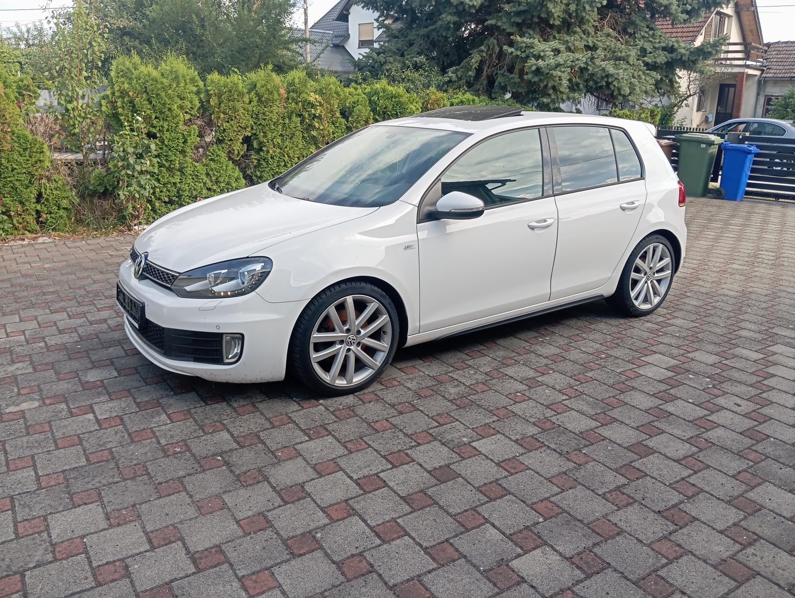 VW Golf 6 2,0 GTD automatik 170 KS FULL oprema stanje novo!!!, fotografija 15