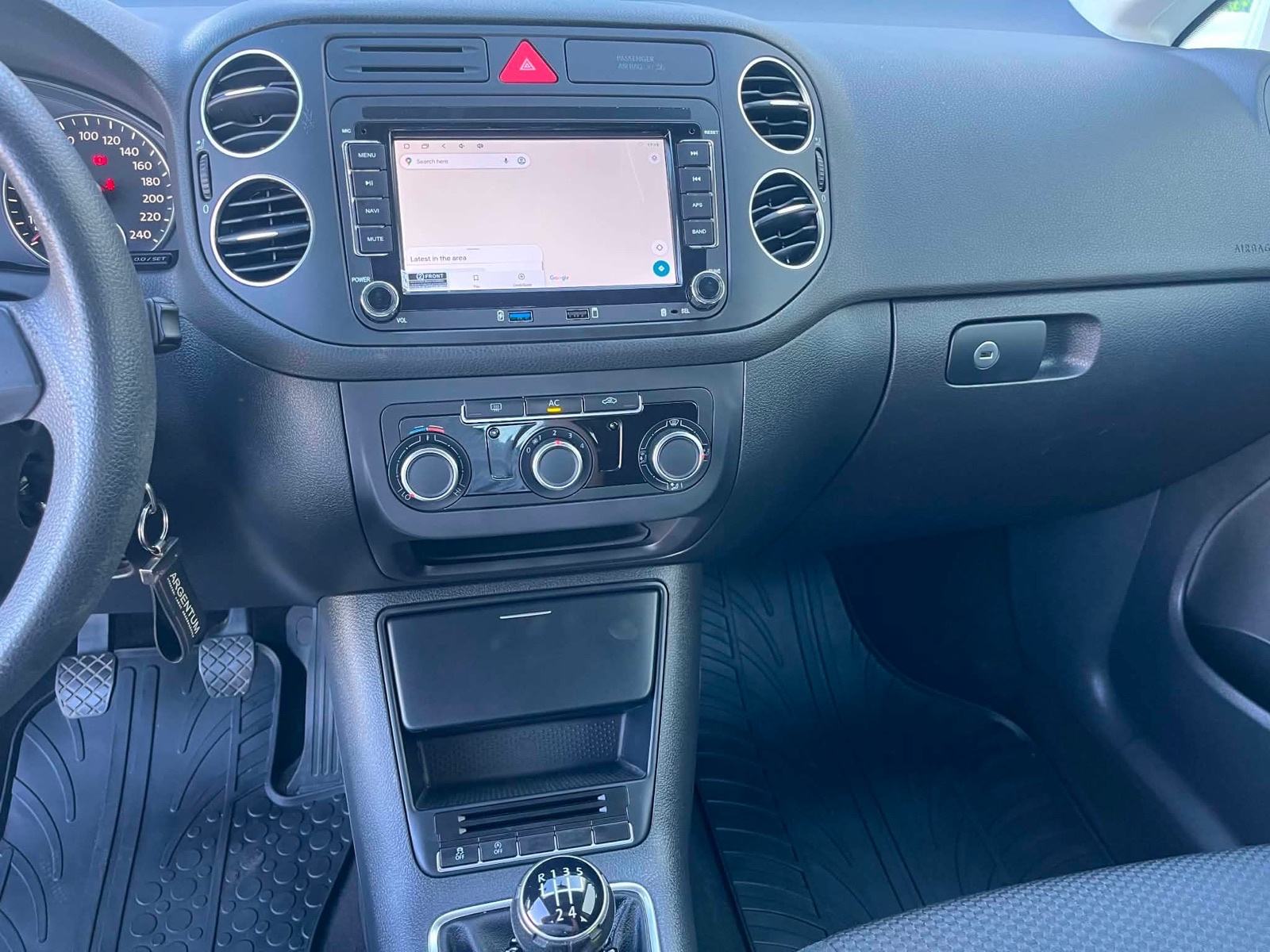 VW Golf 6 TDI Napravljen veliki servis, fotografija 11