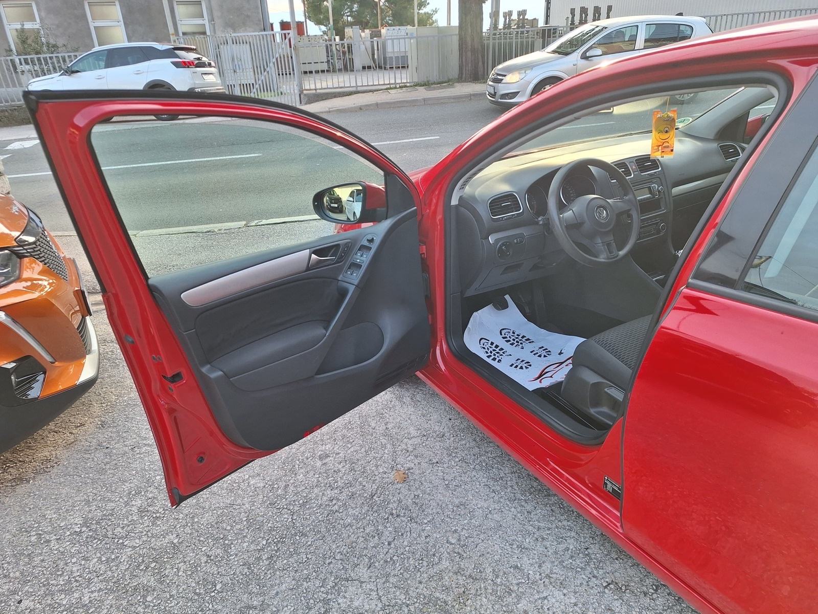 VW Golf 6 2,0 TDI 110 KS ‼️REG. 09.2026‼️AKCIJA, fotografija 10