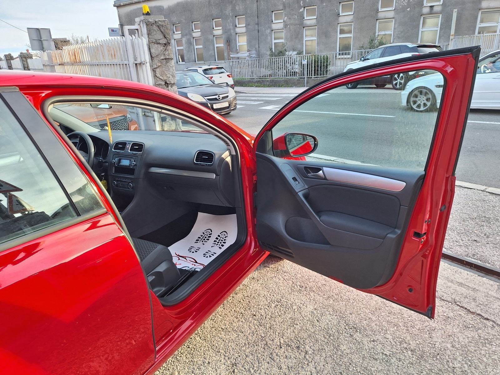 VW Golf 6 2,0 TDI 110 KS ‼️REG. 09.2026‼️AKCIJA, fotografija 14
