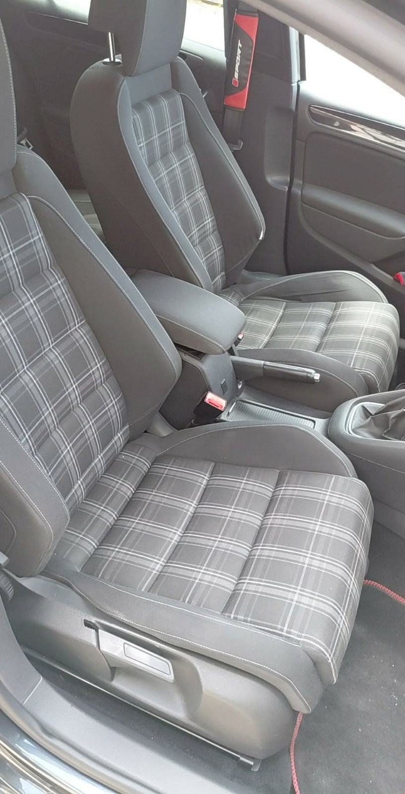 VW Golf 6 2,0 TDI, fotografija 7