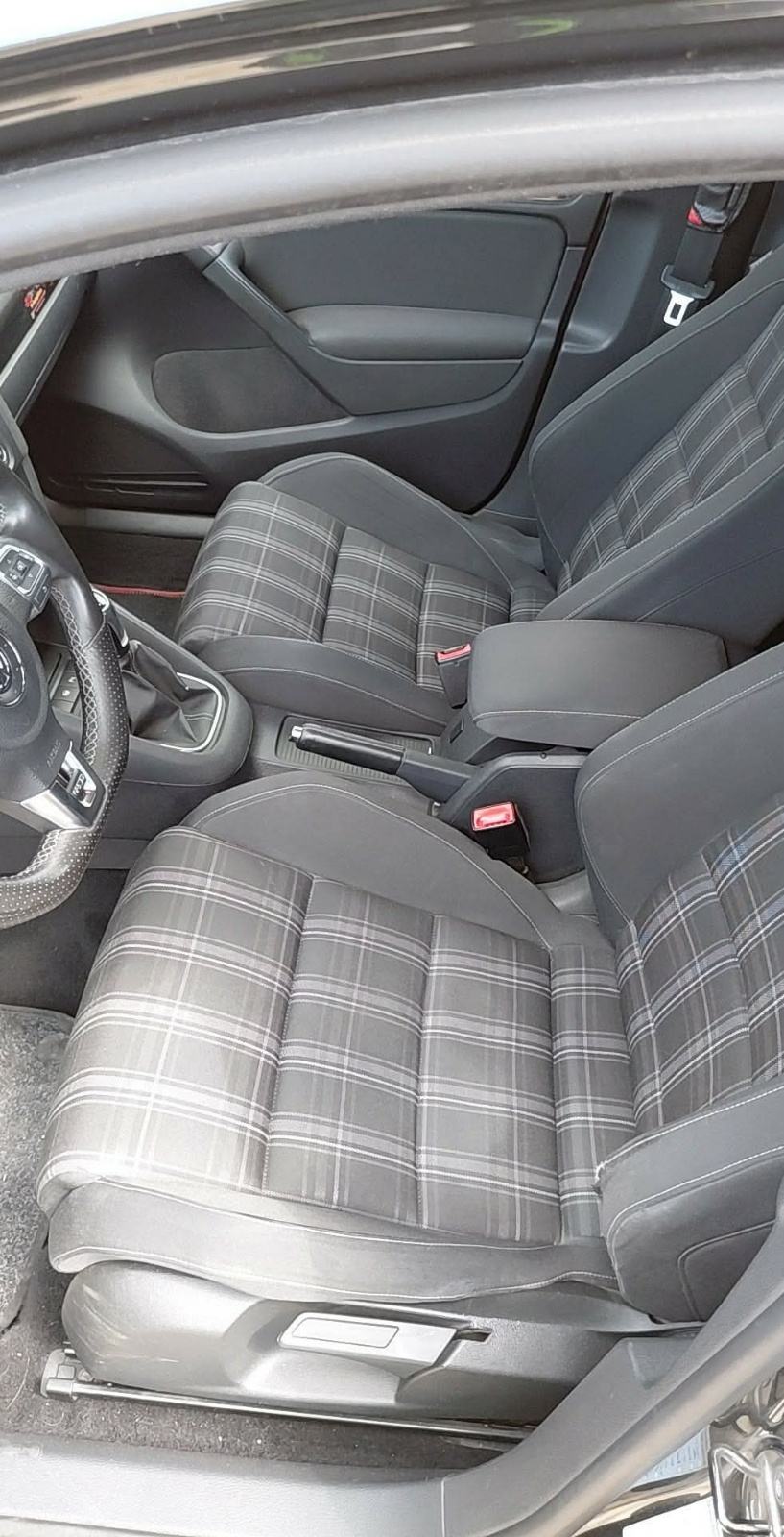VW Golf 6 2,0 TDI, fotografija 6