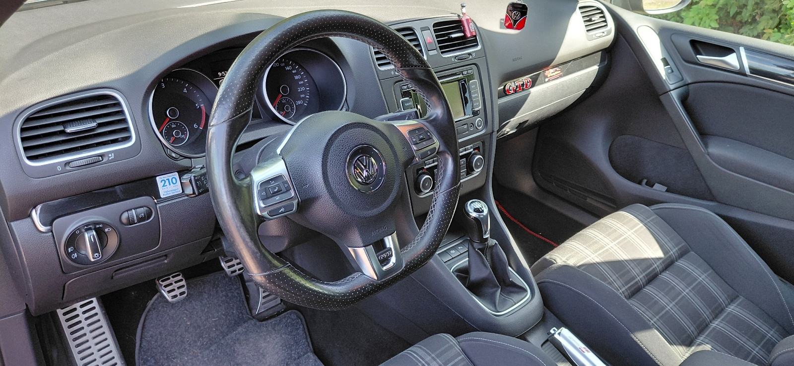 VW Golf 6 2,0 TDI, fotografija 5