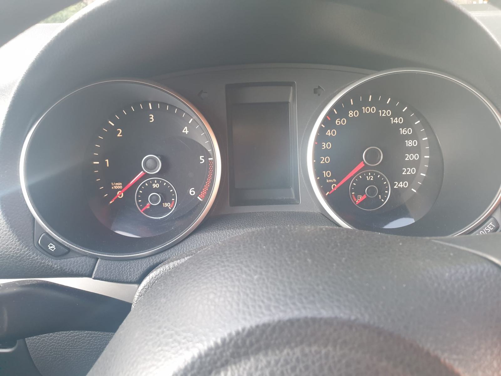 VW Golf 6 Variant 1,6 TDI; 4.300 € !!, 2012., 2 seta guma, senzori, fotografija 8