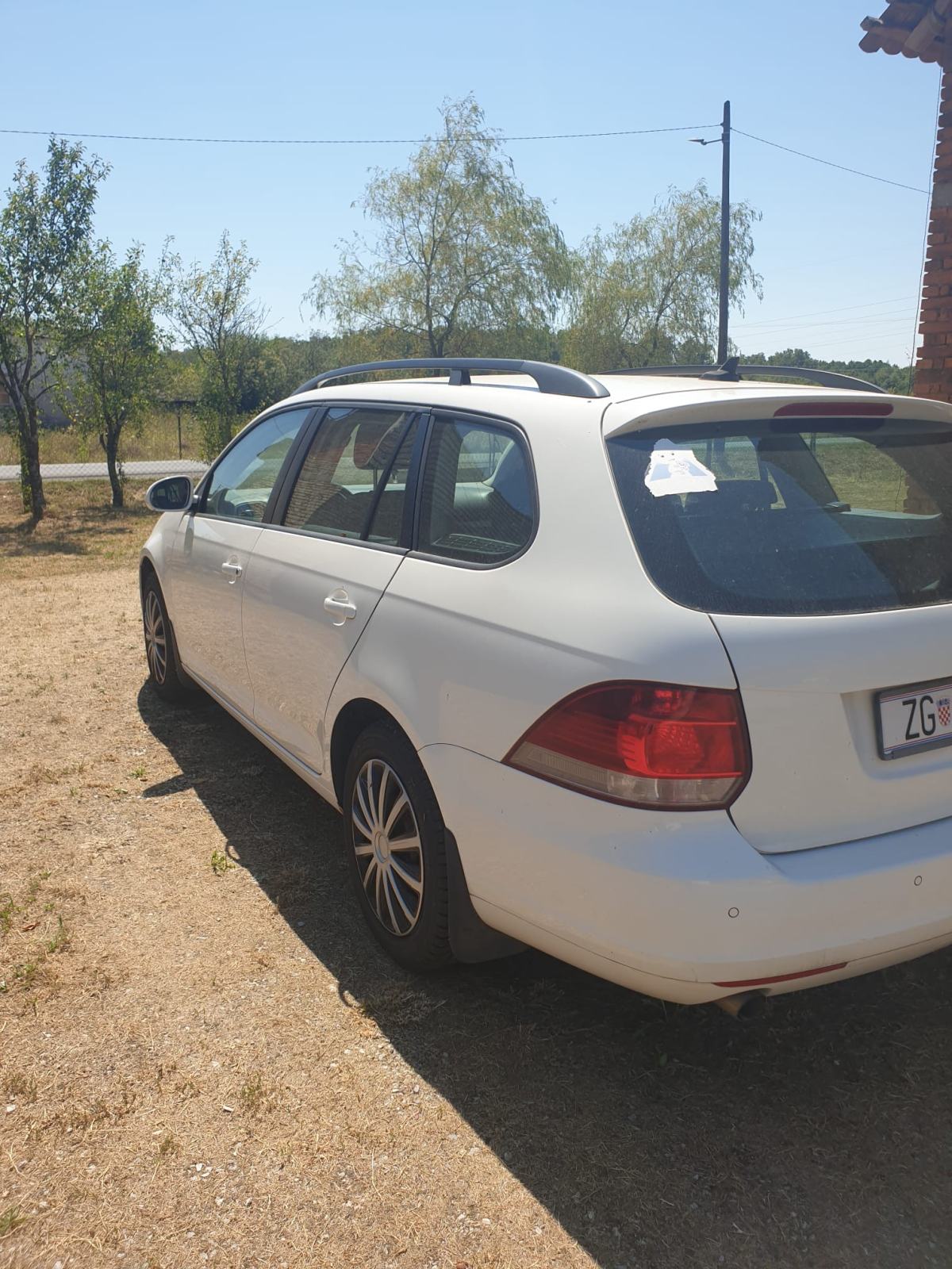 VW Golf 6 Variant 1,6 TDI; 4.300 € !!, 2012., 2 seta guma, senzori, fotografija 16