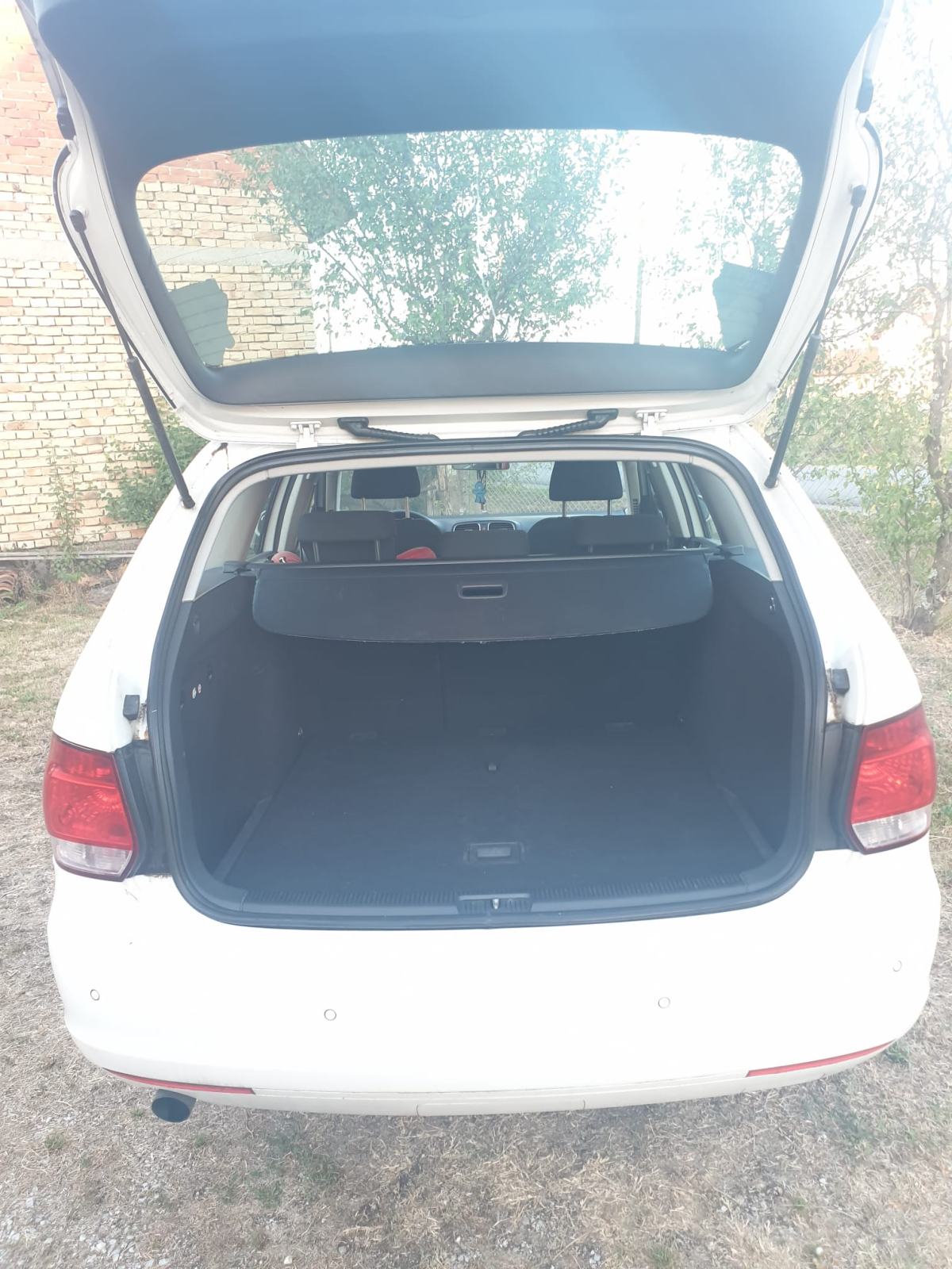 VW Golf 6 Variant 1,6 TDI; 4.300 € !!, 2012., 2 seta guma, senzori, fotografija 5