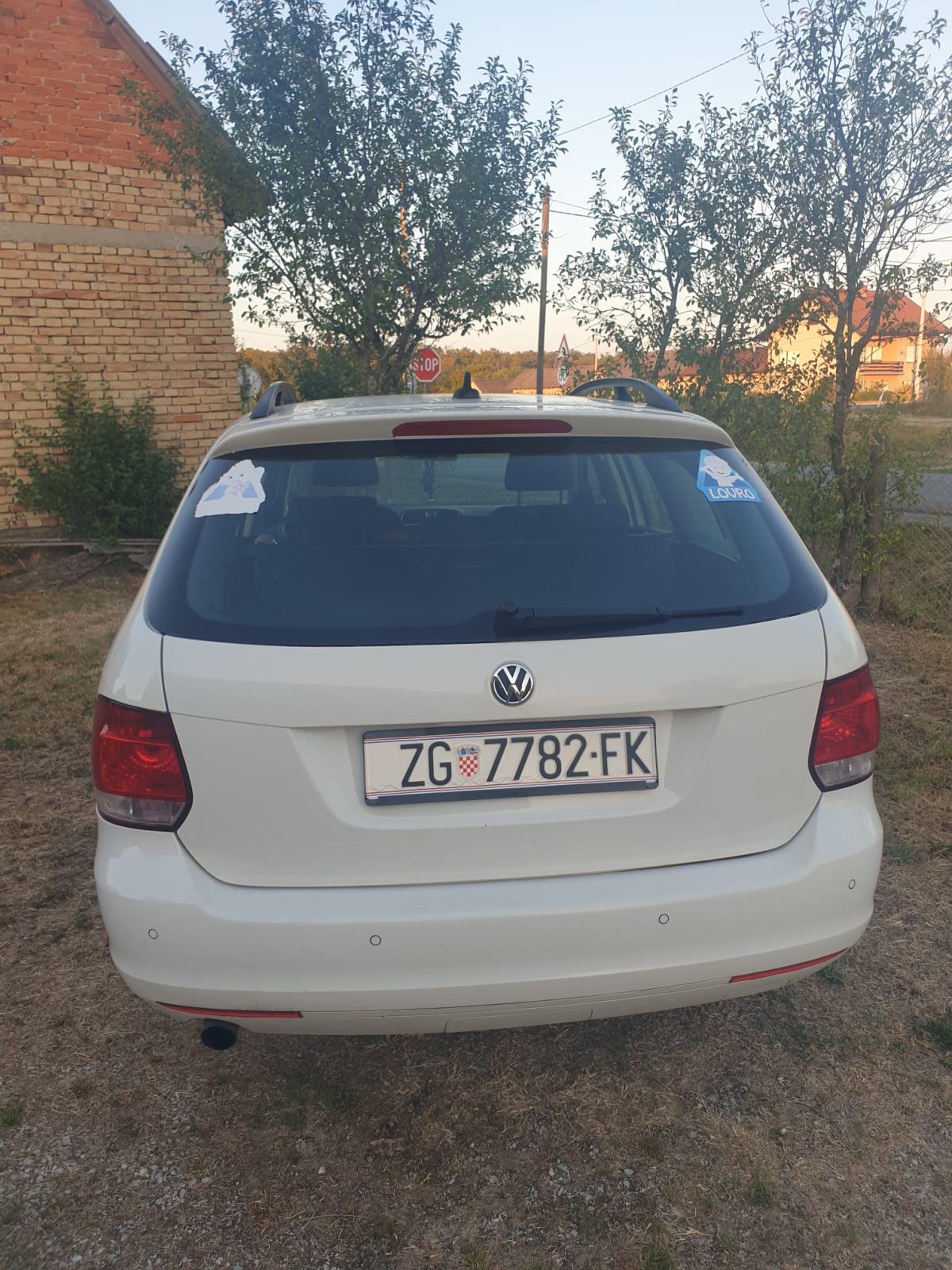 VW Golf 6 Variant 1,6 TDI; 4.300 € !!, 2012., 2 seta guma, senzori, fotografija 4