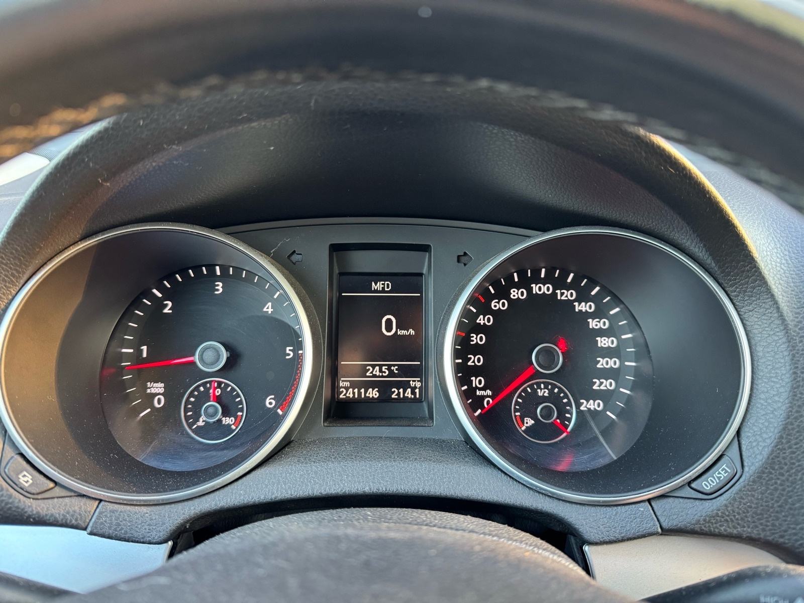 VW Golf 6 Variant 1,6 TDI - GRIJANJE SJEDALA, PARK SENZORI, KUKA, fotografija 8