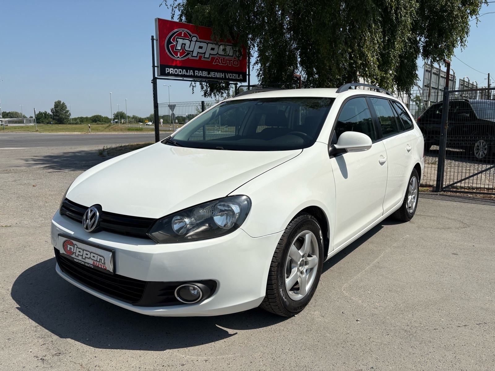 VW Golf 6 Variant 1,6 TDI REG:01/2027 - KLIMA - AUTOKREDIT, fotografija 1