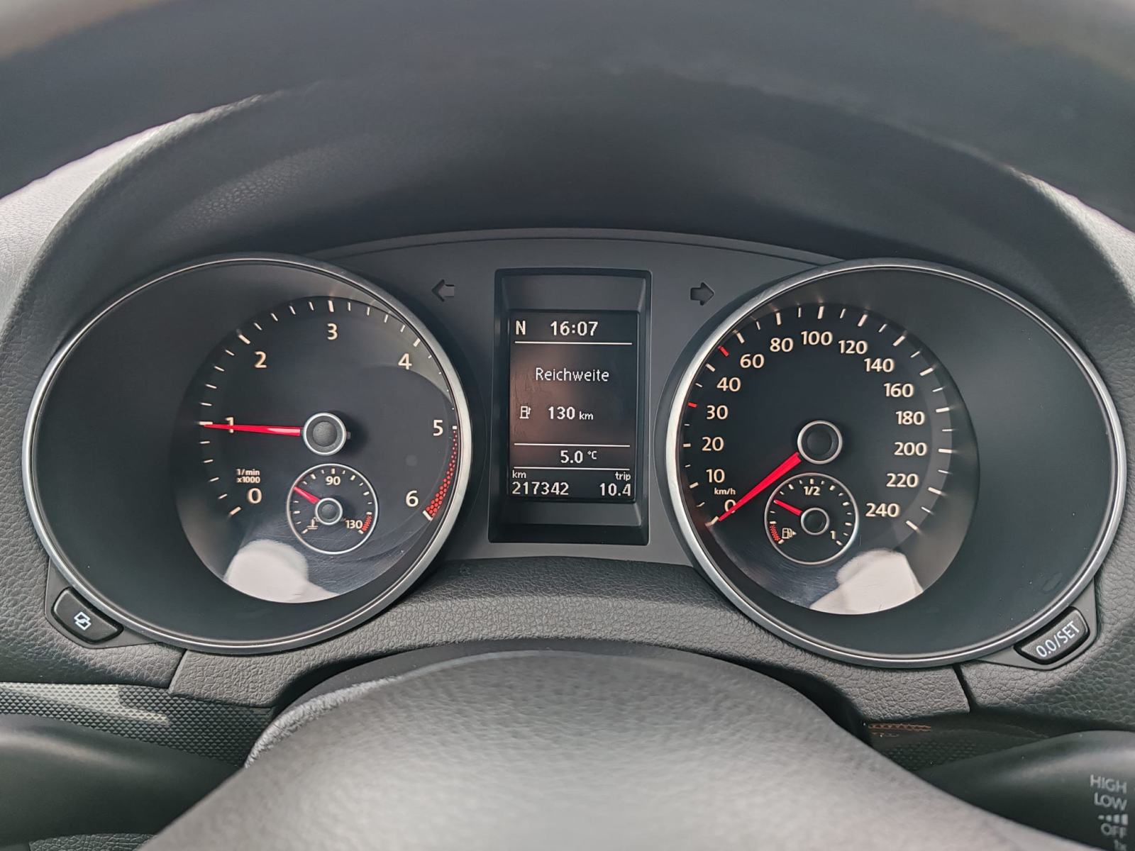 VW Golf 6 Variant 2,0 TDI, 2011g. 217000 km, KARTICE 24/36 RATA, fotografija 17