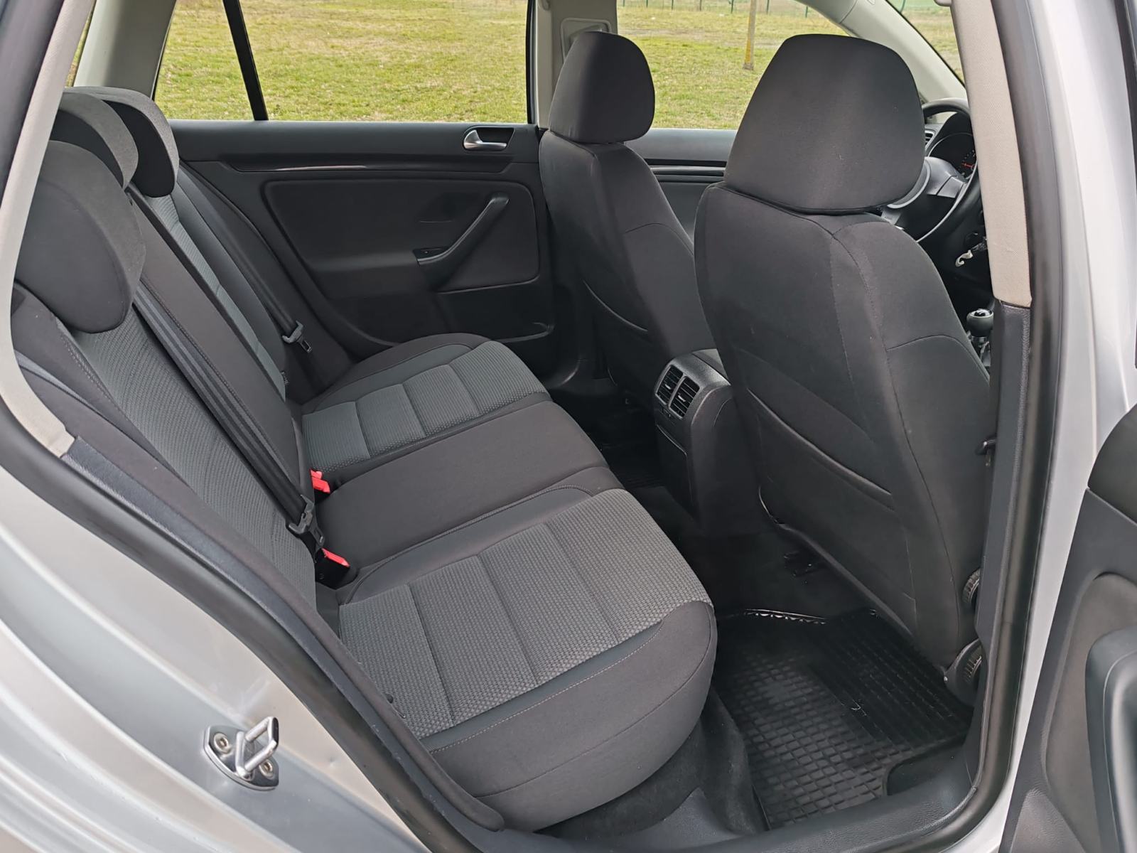 VW Golf 6 Variant 2,0 TDI, 2011g. 217000 km, KARTICE 24/36 RATA, fotografija 9