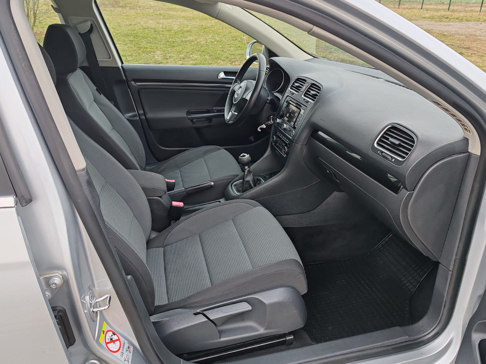 VW Golf 6 Variant 2,0 TDI, 2011g. 217000 km, KARTICE 24/36 RATA, fotografija 8