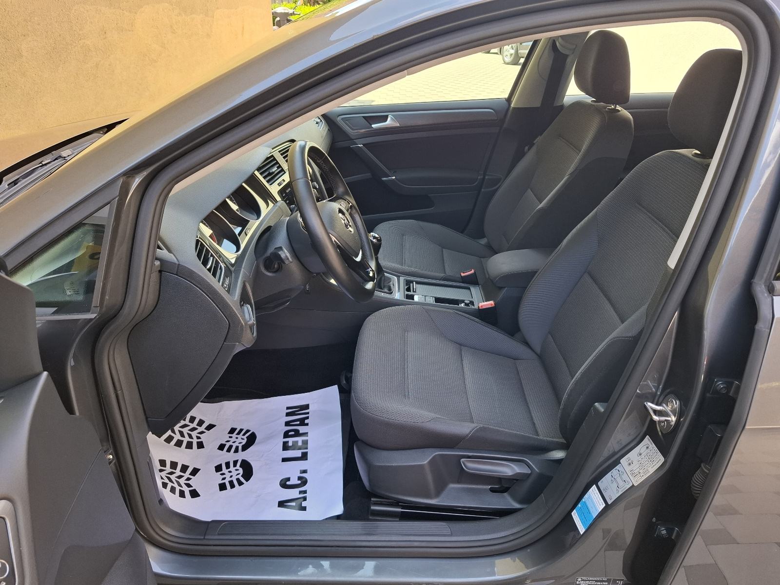 Golf 7 5 1 6 TDI RABBIT KAMERA RADAR JAMSTVO 171tkm 2017 VELIKI SERVI, fotografija 9