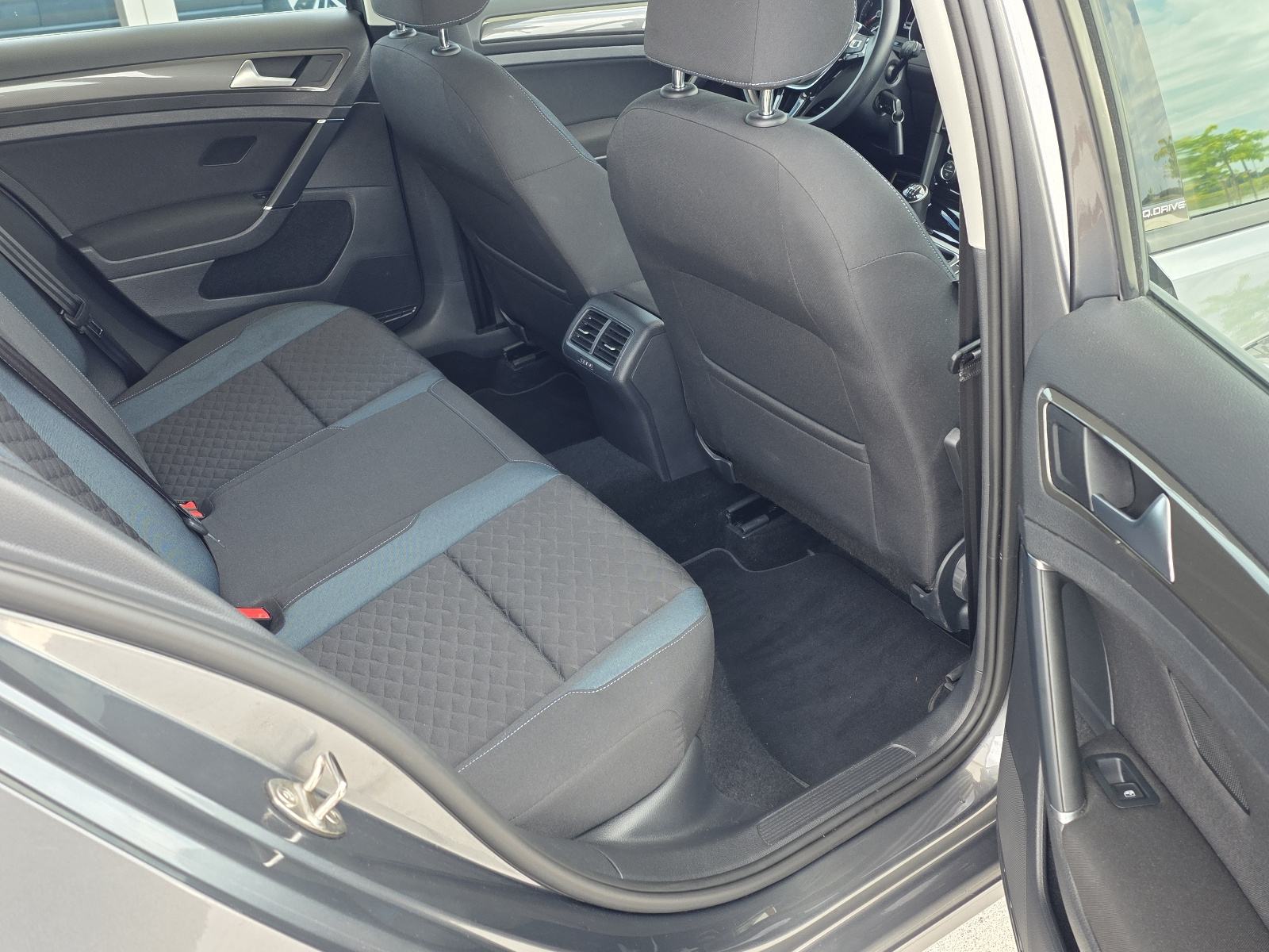 VW Golf 7 1.0 IQ DRIVE,85KW,132 T.K.M, fotografija 10