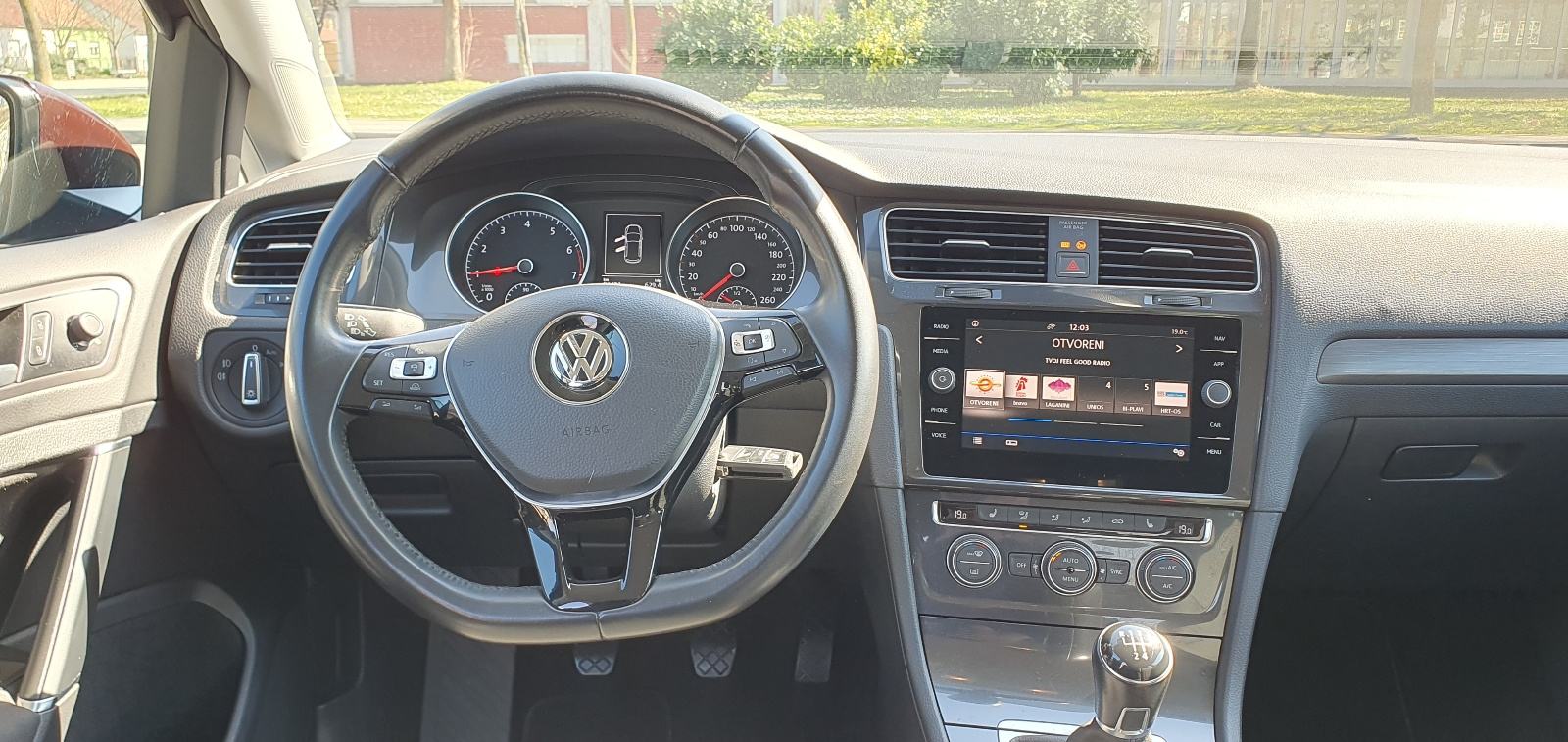 VW Golf 7 1,0 TSI Rabbit, fotografija 9
