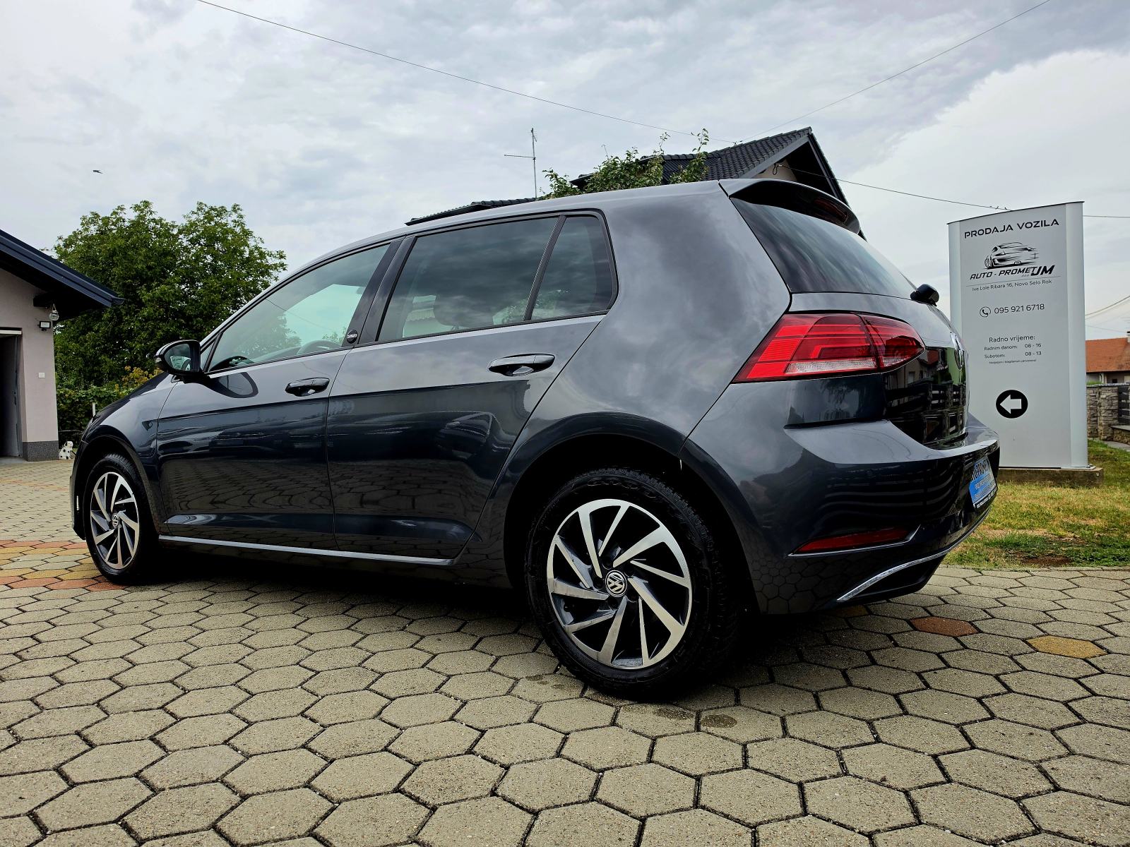 VW Golf 7 1,0 TSI,,SERVISNA,,AUTOMATIC,,77401KM, fotografija 5