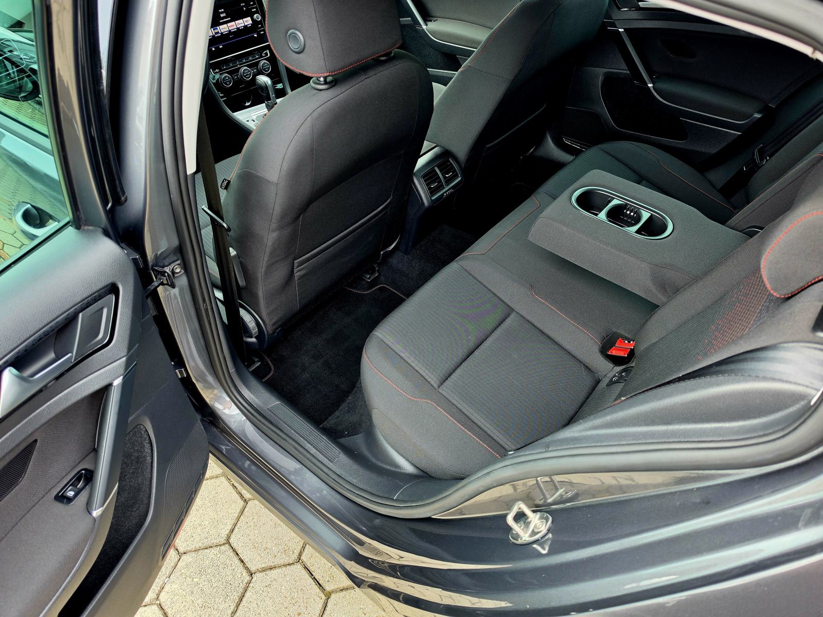 VW Golf 7 1,0 TSI,,SERVISNA,,AUTOMATIC,,77401KM, fotografija 14