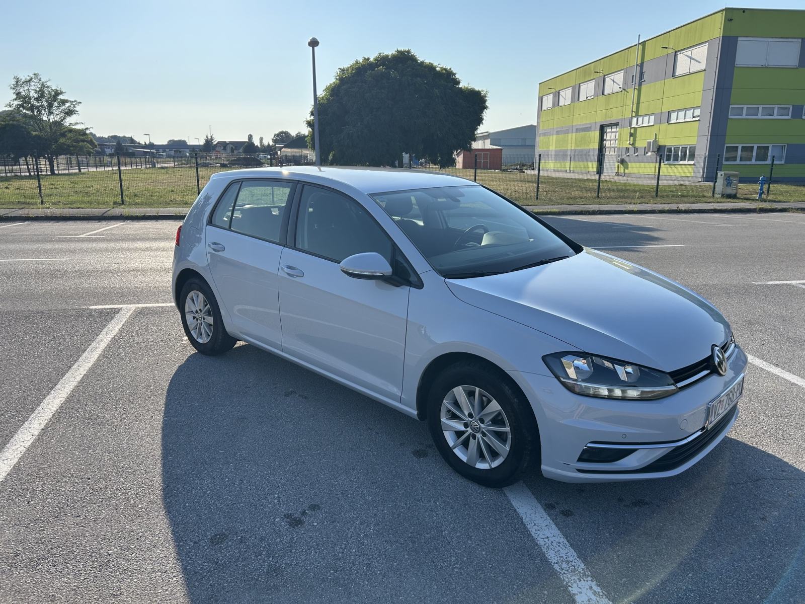 VW Golf 7 1,0 TSI, fotografija 3