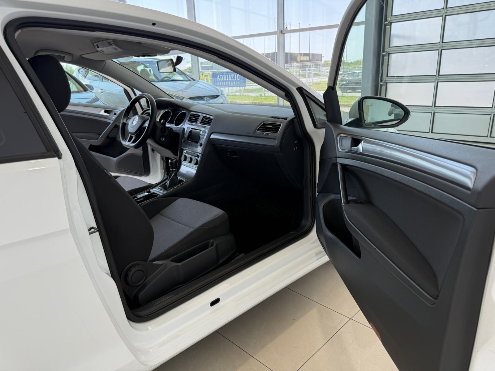 VW Golf 7 1.2 TSI⭐️140.000km⭐️REG 1G⭐️1.VL⭐SERVISNA⭐️SERVIS⭐️GARANCIJA, fotografija 14