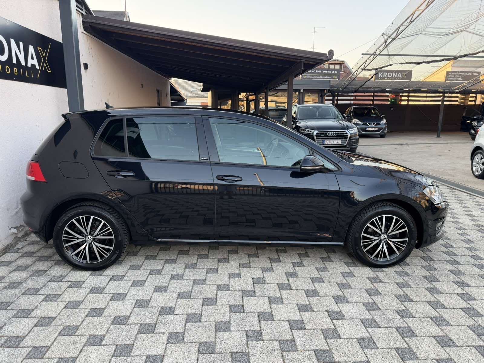 VW GOLF 7 1,2 TSI Allstar (AUT.KLIMA,NAVI,TEMPOMAT,SERVISNA…), fotografija 9