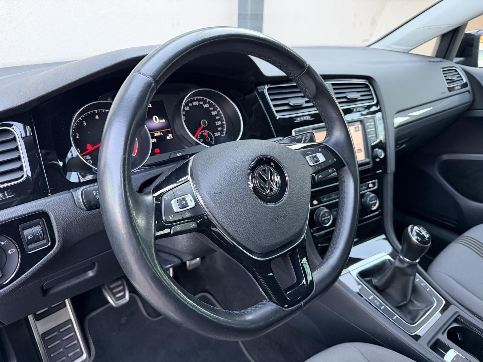 VW GOLF 7 1,2 TSI Allstar (AUT.KLIMA,NAVI,TEMPOMAT,SERVISNA…), fotografija 14