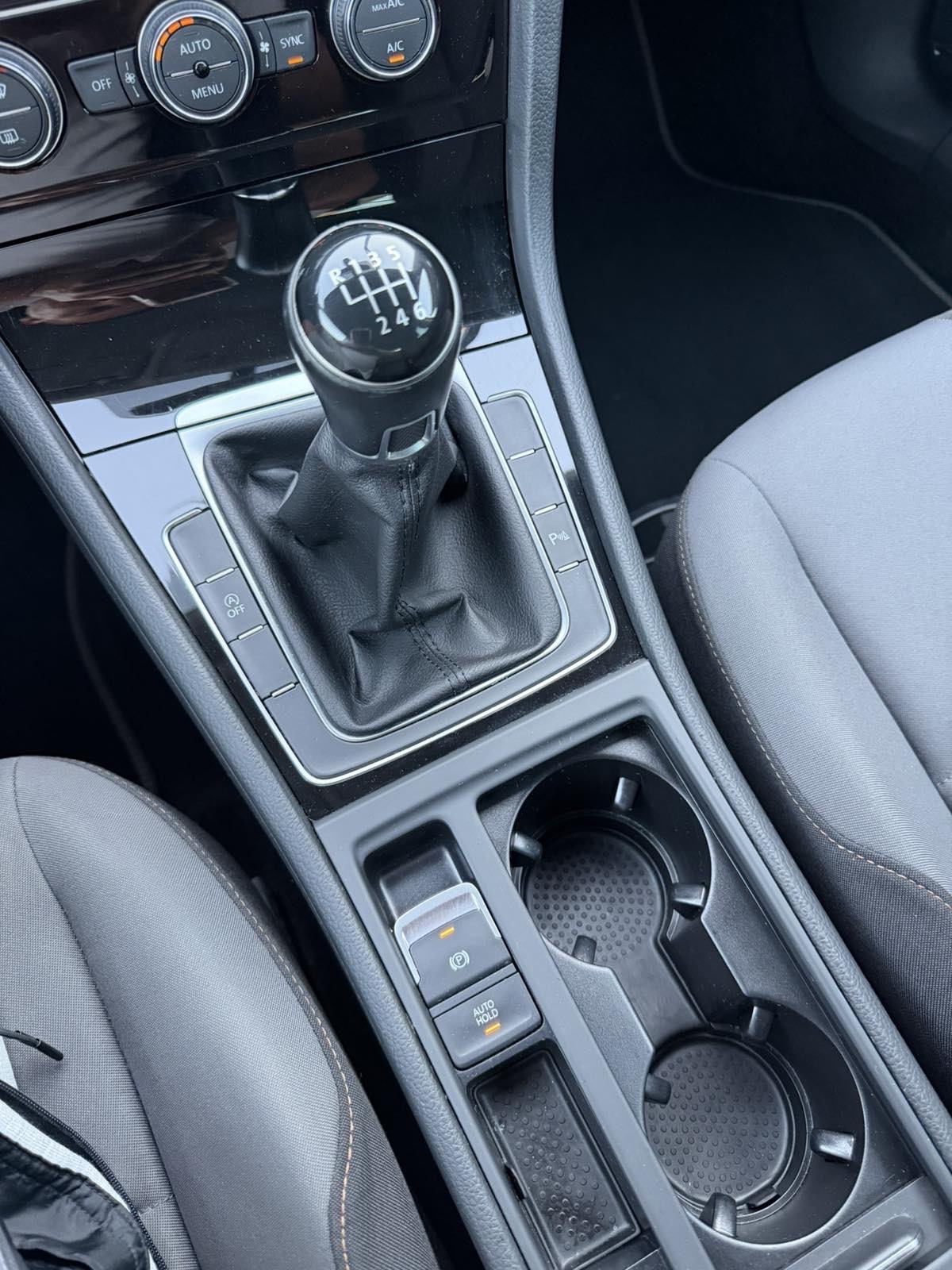 VW GOLF 7 1,2 TSI Allstar (AUT.KLIMA,NAVI,TEMPOMAT,SERVISNA…), fotografija 18