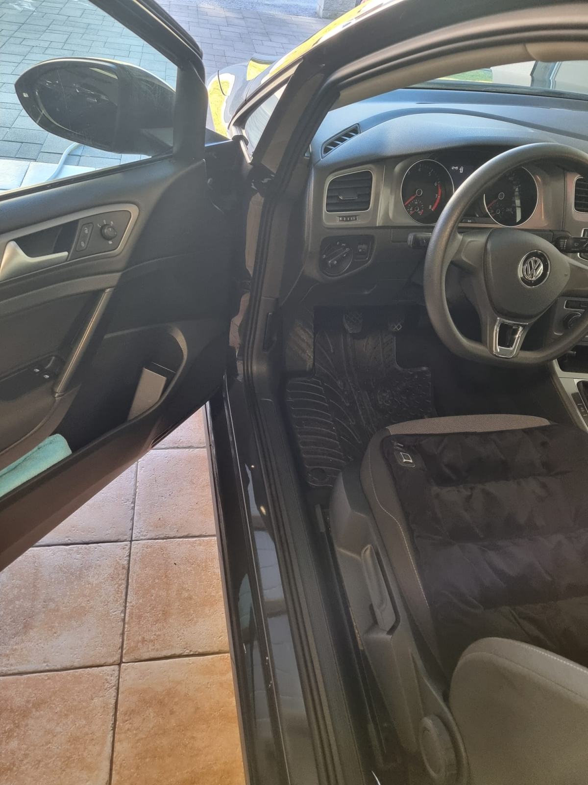 VW Golf 7 1,2 TSI BMT GRAU SIVA BOJA,VELIKI/MALI SER,REG.11/26,ODLIČAN, fotografija 9
