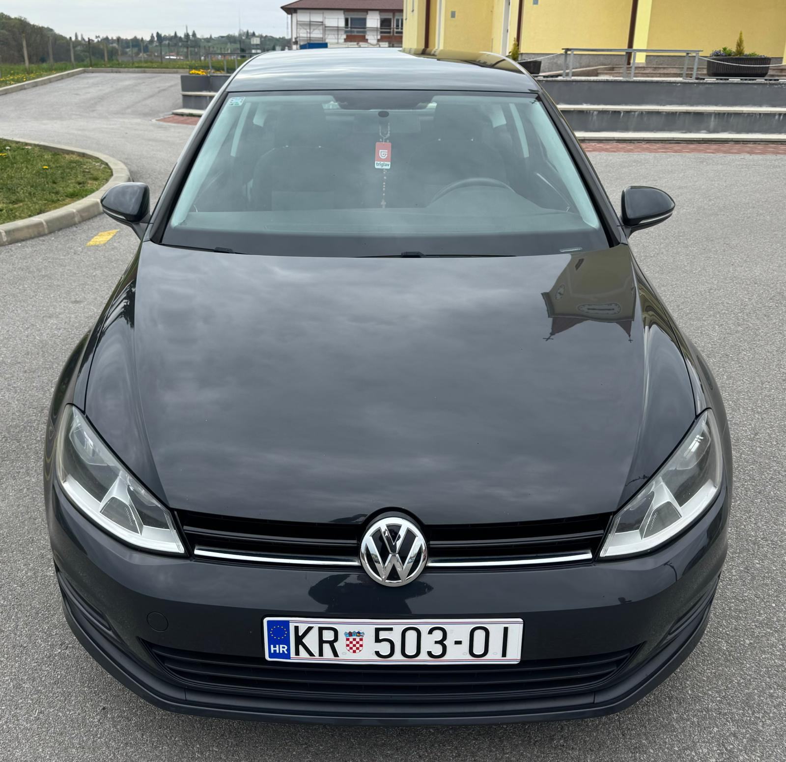 VW Golf 7 1,2 TSI BMT GRAU SIVA BOJA,VELIKI/MALI SER,REG.11/26,ODLIČAN, fotografija 3