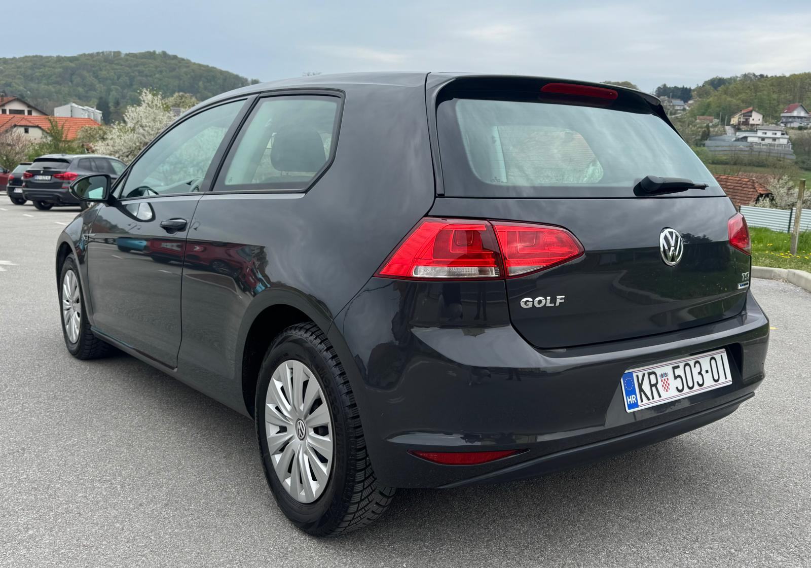 VW Golf 7 1,2 TSI BMT GRAU SIVA BOJA,VELIKI/MALI SER,REG.11/26,ODLIČAN, fotografija 4