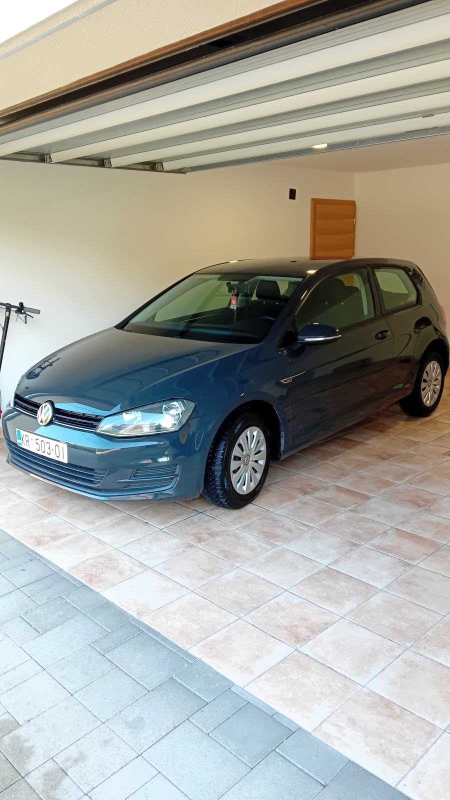 VW Golf 7 1,2 TSI BMT GRAU SIVA BOJA,VELIKI/MALI SER,REG.11/26,ODLIČAN, fotografija 8