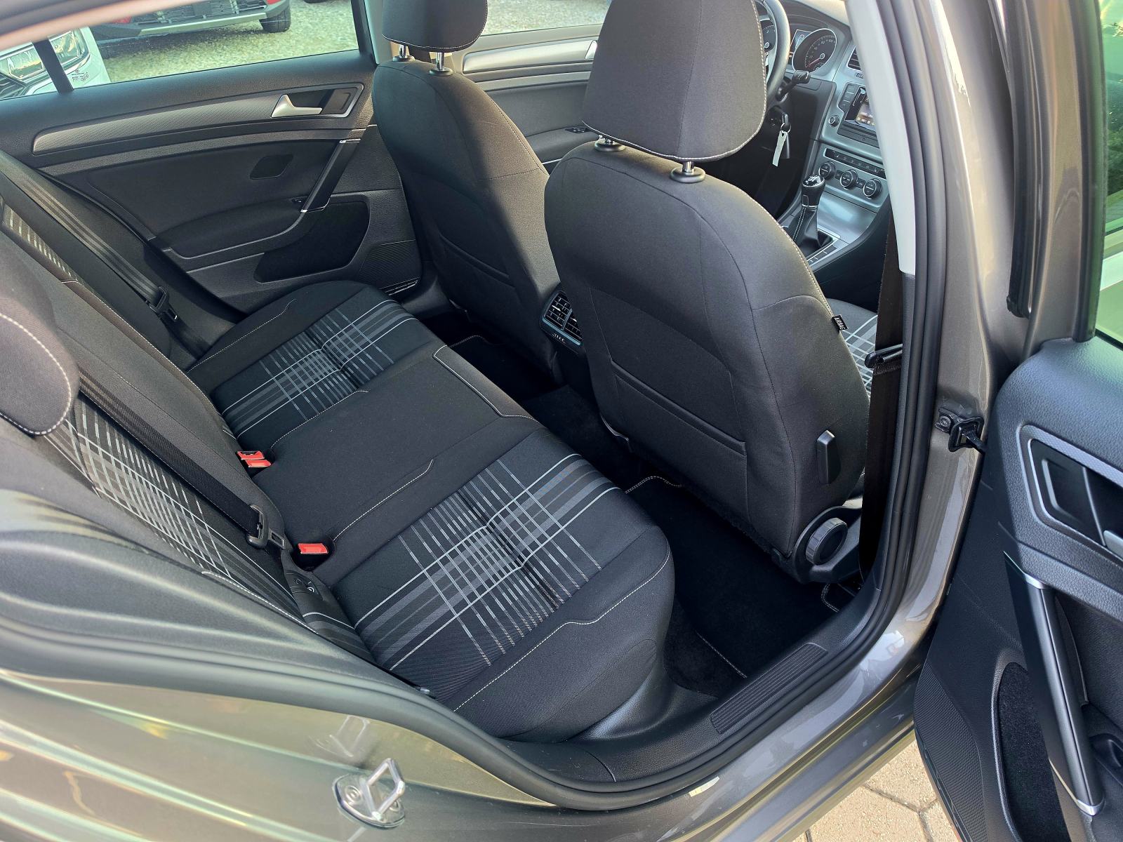 VW Golf 7 1,2 TSI,,ODLIČAN,,SERVISNA,,149101KM, fotografija 16