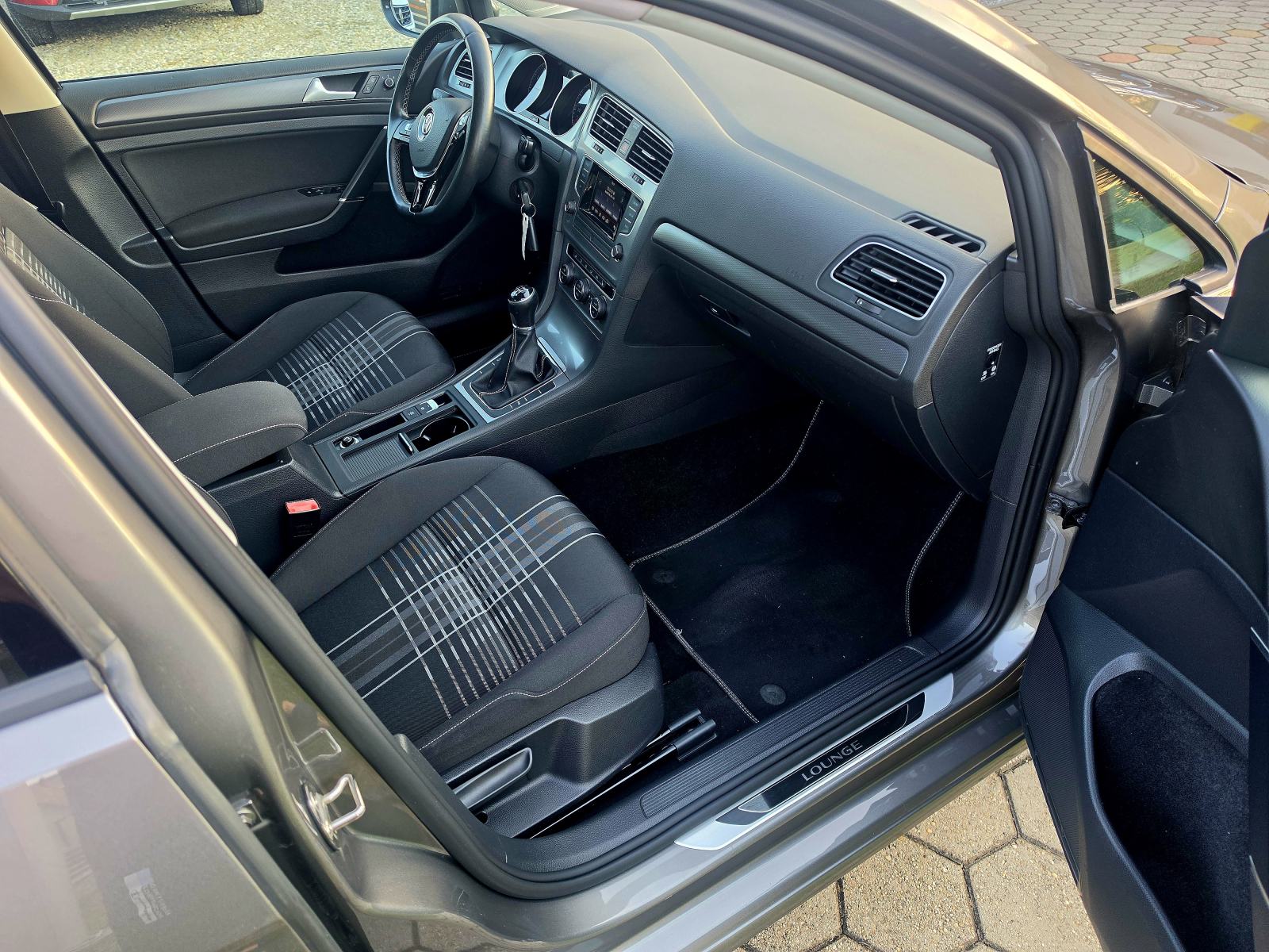 VW Golf 7 1,2 TSI,,ODLIČAN,,SERVISNA,,149101KM, fotografija 15
