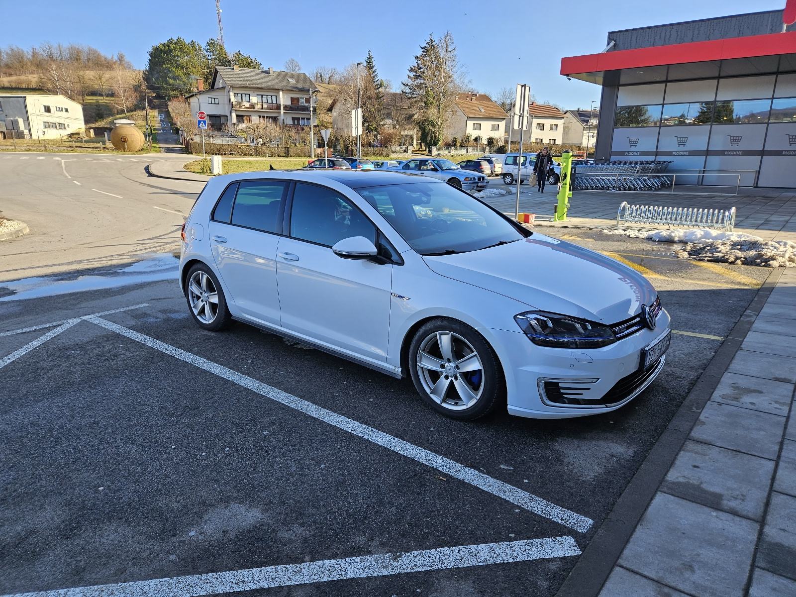 Golf 7 1.4 Tsi 140 Ps Erfahrungen VW Golf 7 1,4 TSI GTE 305 KS DSG REG 1. GOD, Panorama, webasto, kamera