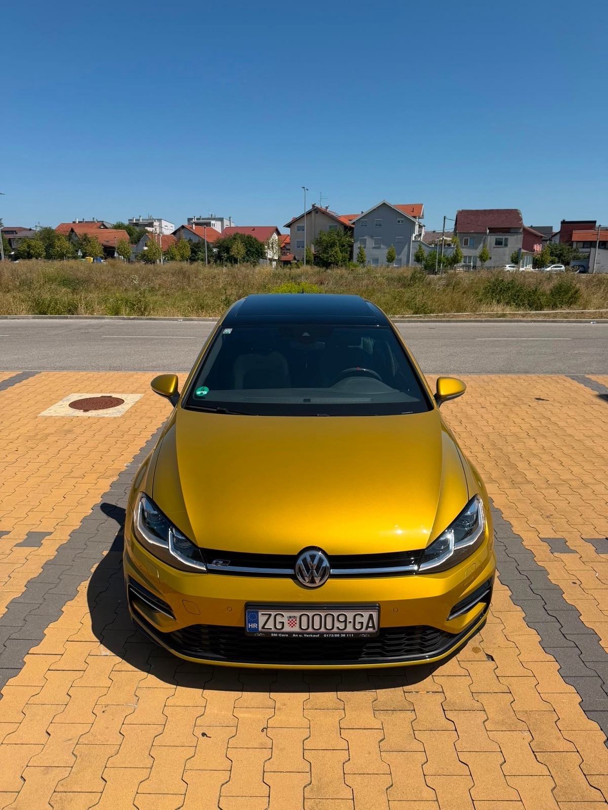 VW Golf 7 TSI automatik DSG 150 konja 3X R-Line, panorama FULL OPREMA, fotografija 4