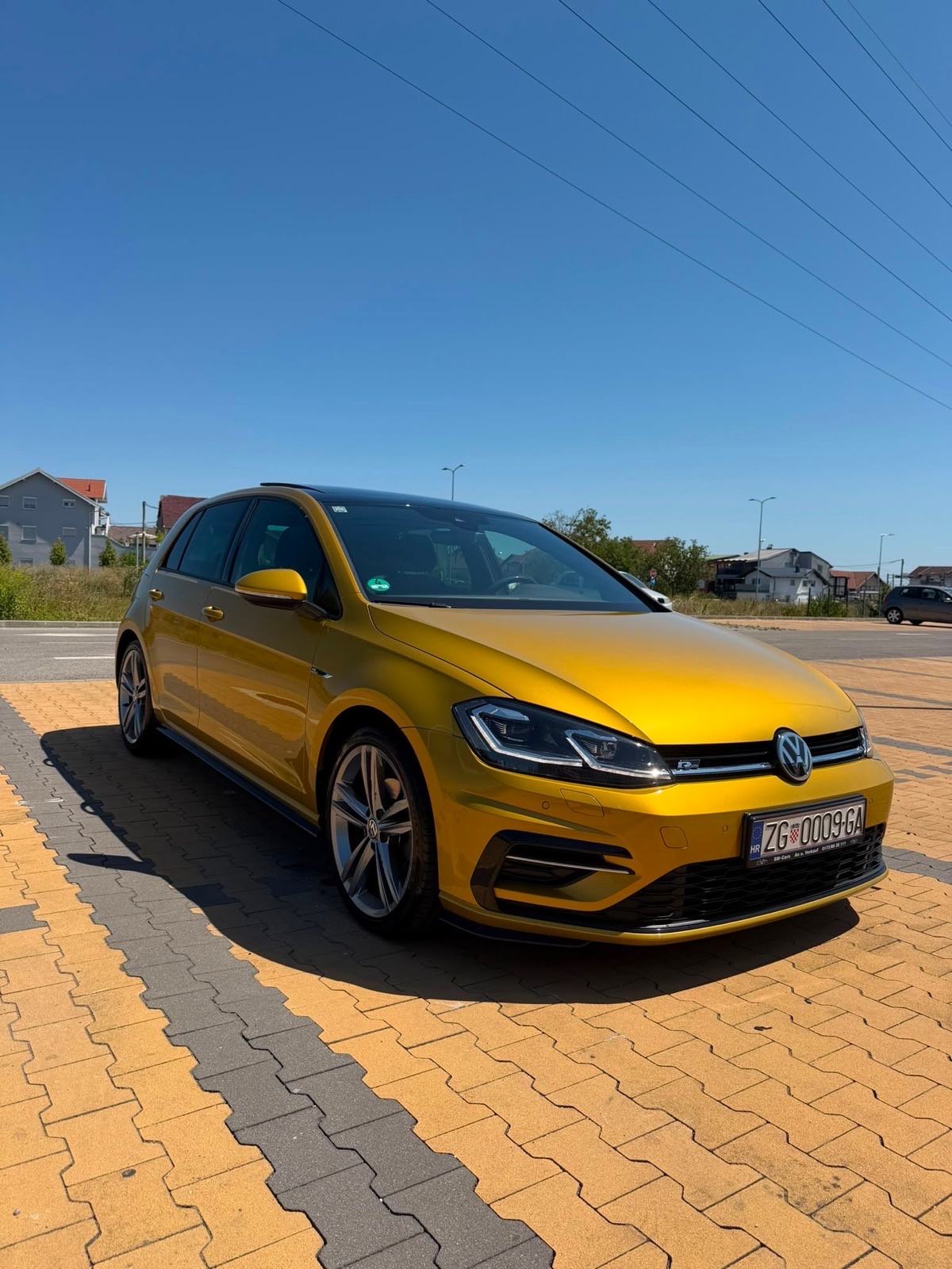 VW Golf 7 TSI automatik DSG 150 konja 3X R-Line, panorama FULL OPREMA, fotografija 1