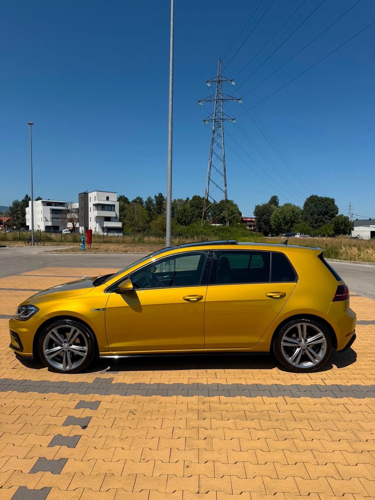 VW Golf 7 TSI automatik DSG 150 konja 3X R-Line, panorama FULL OPREMA, fotografija 7