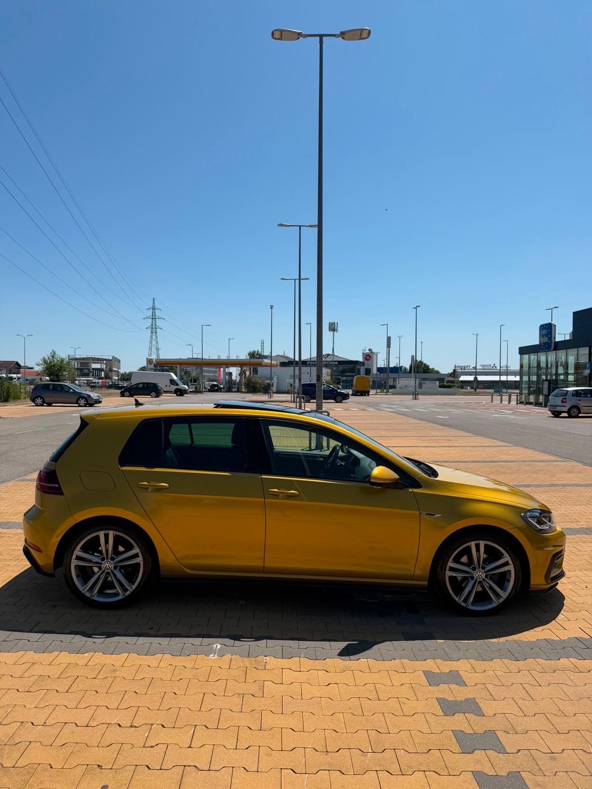 VW Golf 7 TSI automatik DSG 150 konja 3X R-Line, panorama FULL OPREMA, fotografija 8