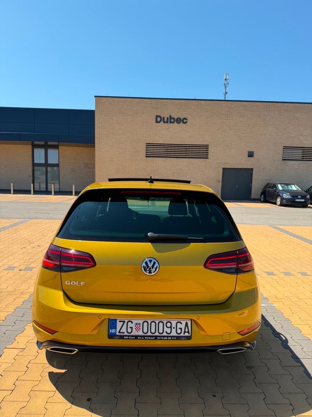 VW Golf 7 TSI automatik DSG 150 konja 3X R-Line, panorama FULL OPREMA, fotografija 12