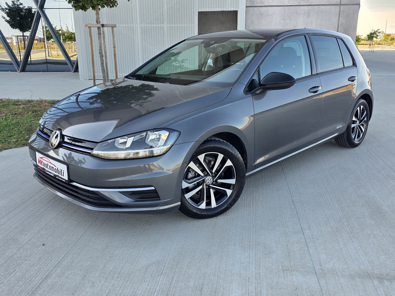 VW Golf 7 1,5 TSI IQ DRIVE 96KW ALU,NAVI,KAMERA,VOZILO U DOLASKU, pogled izvana - slika 1