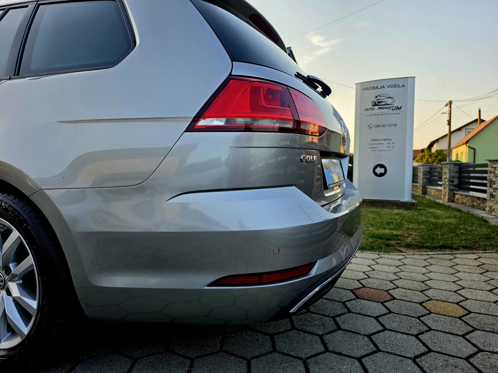 VW Golf 7 1,5 TSI,,ODLIČAN,,SERVISNA,,118314KM, fotografija 7