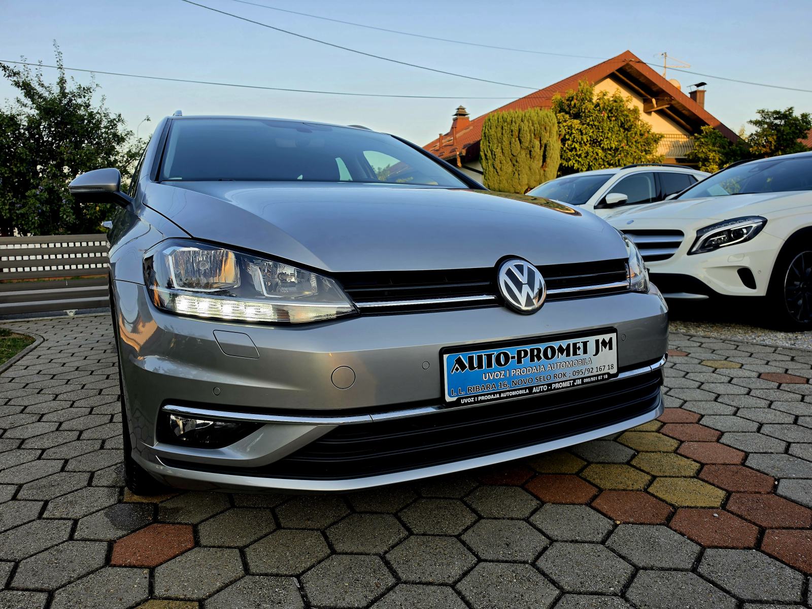 VW Golf 7 1,5 TSI,,ODLIČAN,,SERVISNA,,118314KM, fotografija 3