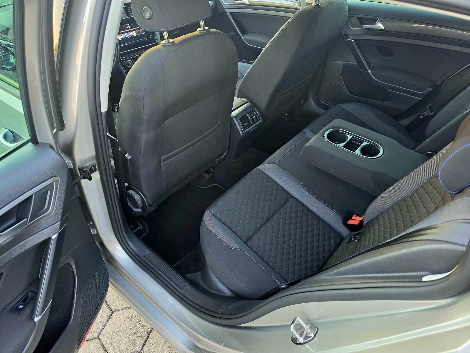 VW Golf 7 1,5 TSI,,ODLIČAN,,SERVISNA,,118314KM, fotografija 14