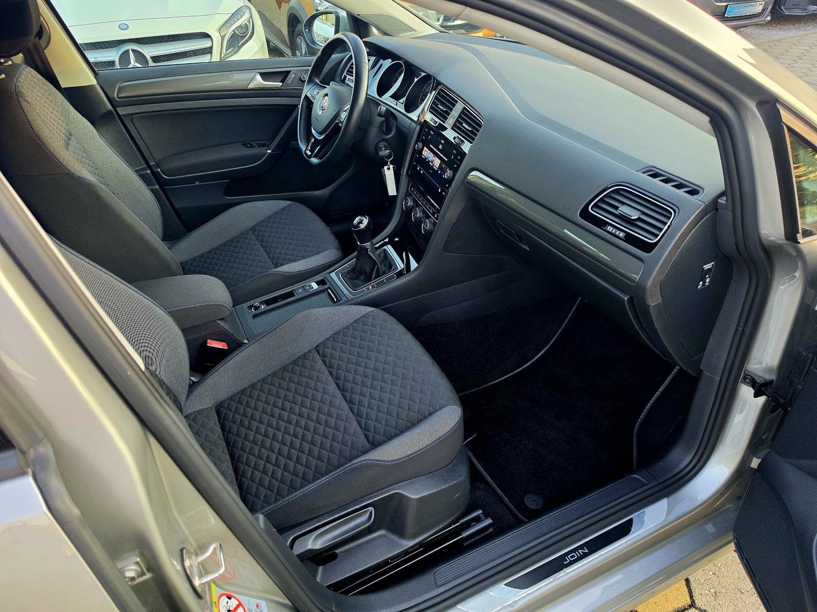 VW Golf 7 1,5 TSI,,ODLIČAN,,SERVISNA,,118314KM, fotografija 15
