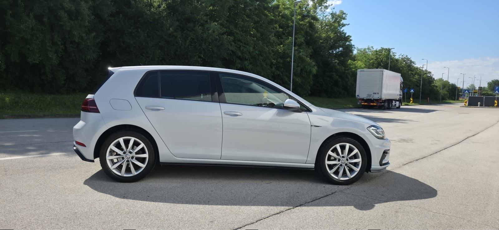 ♦️VW Golf 7.5 1,5 TSI R LINE ~MATRIX♦️~NAVI~R17~ FACELIFT♦️, fotografija 6