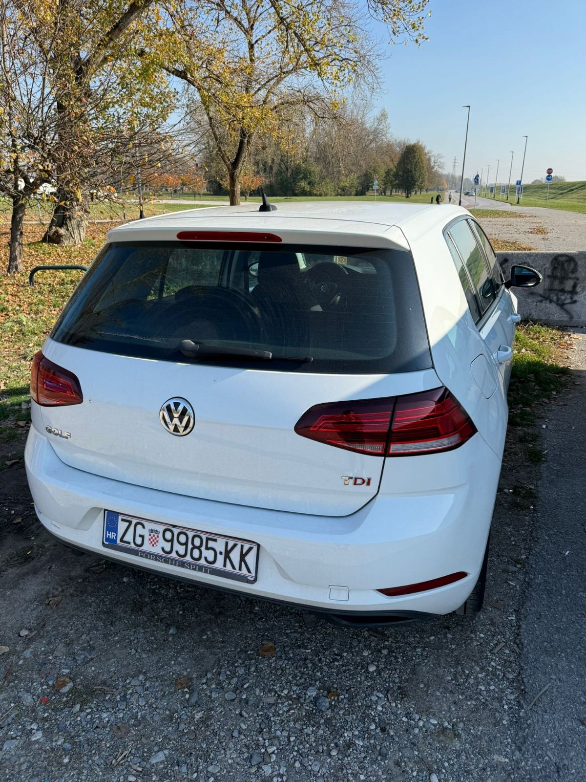 VW Golf 7 1,6 DSG TDI TRENDLINE, fotografija 2