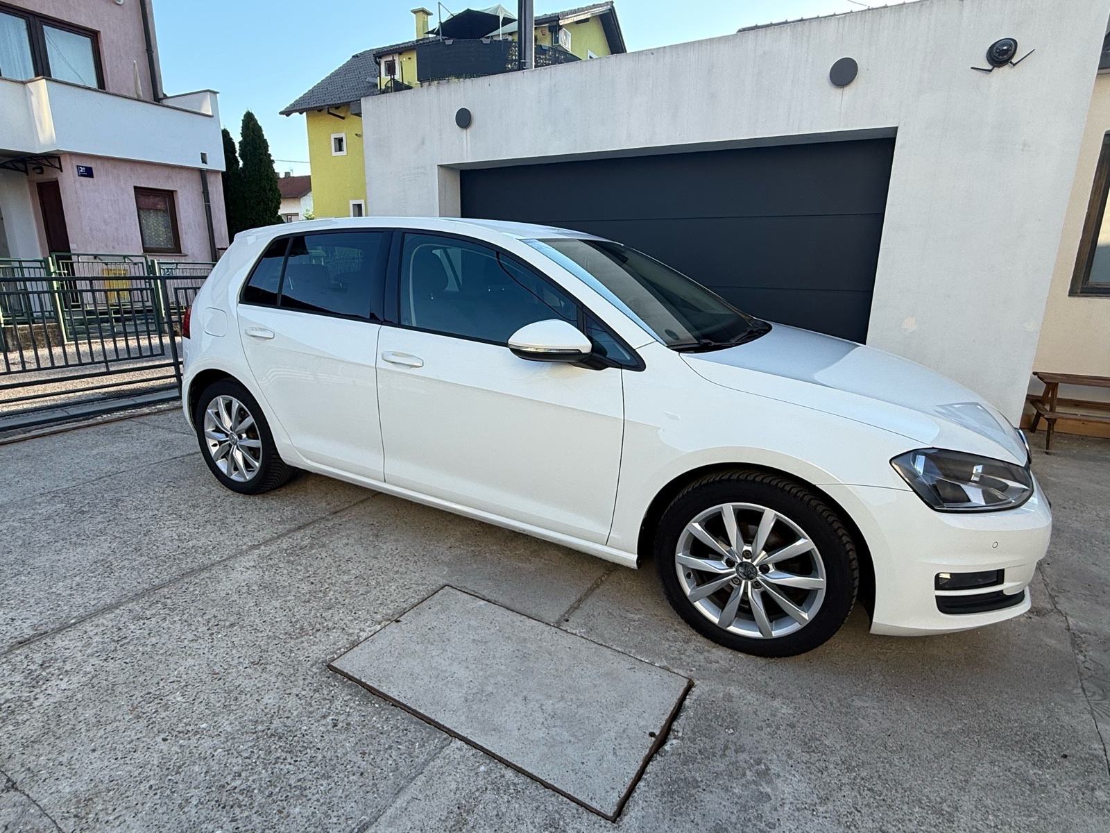 VW Golf 7 1,6 TDI,130 000 tkm, Zagreb, fotografija 1