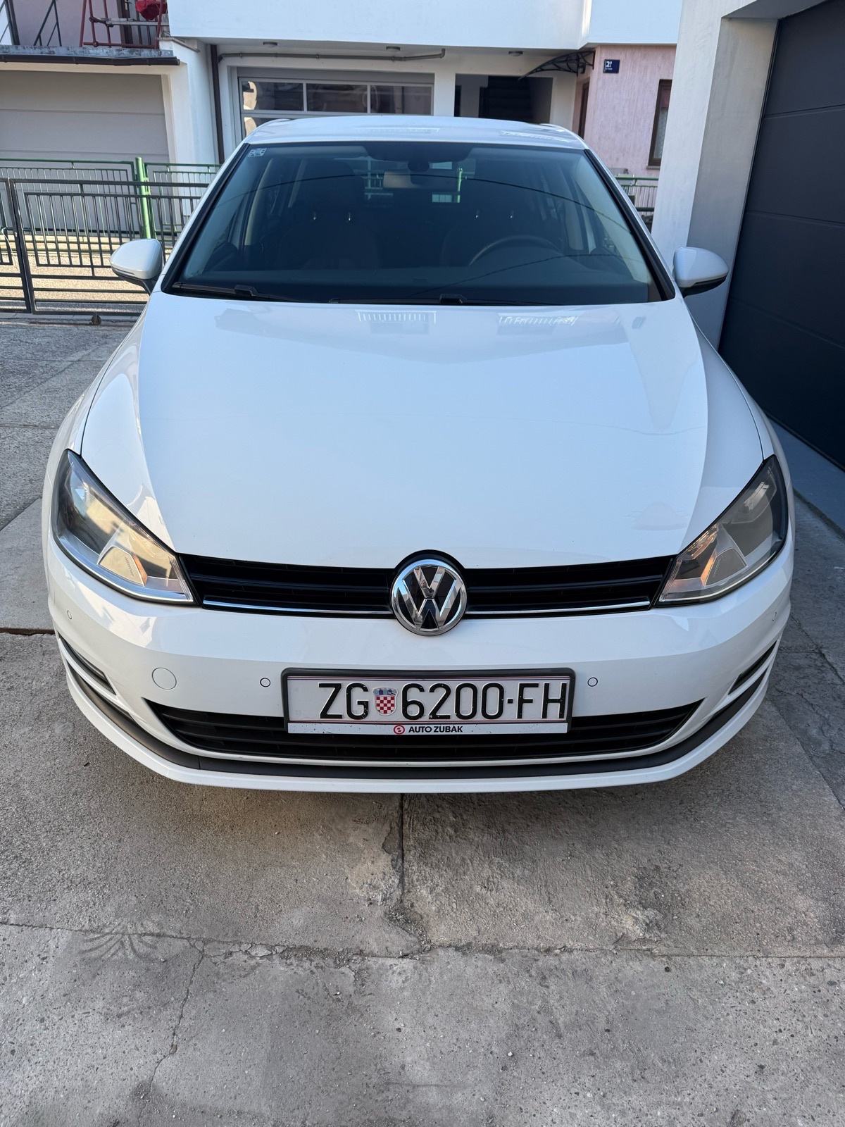 VW Golf 7 1,6 TDI,130 000 tkm, Zagreb, fotografija 4