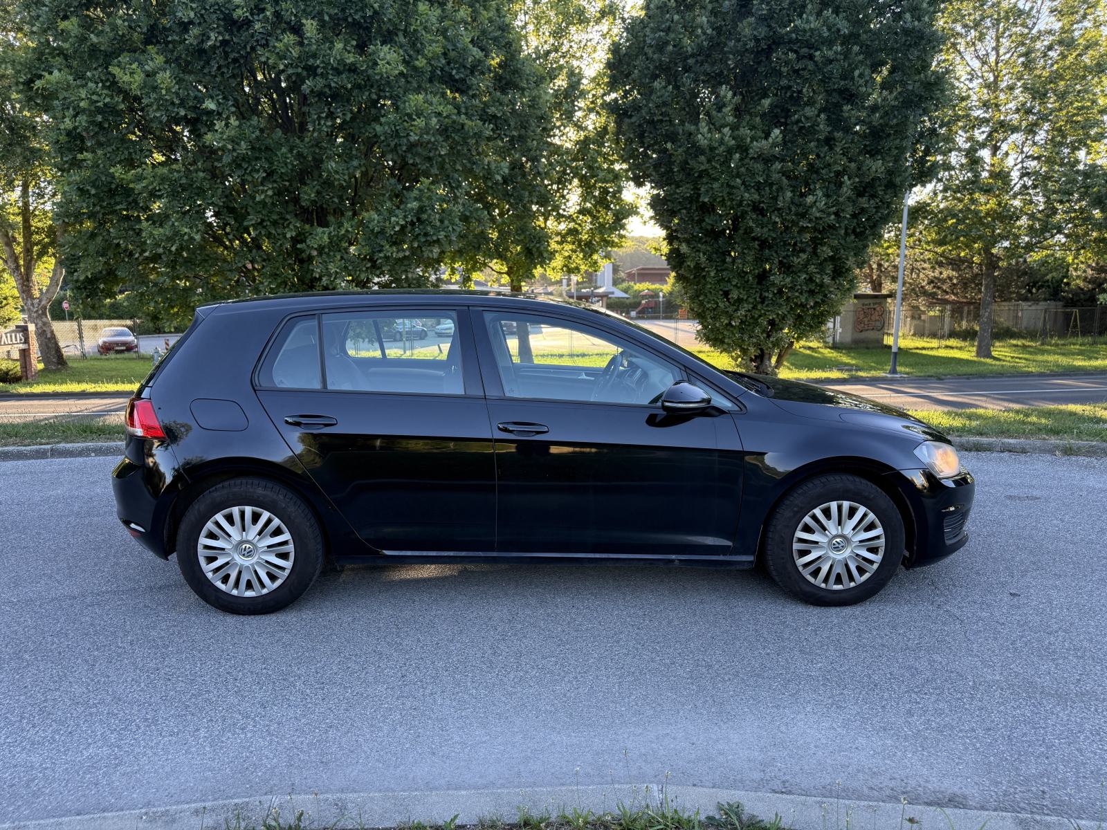 VW Golf 7 1,6 TDI, 2 VLASNIK, HR AUTO, VELIKI SERVIS, TOP STANJE 10/10, fotografija 4
