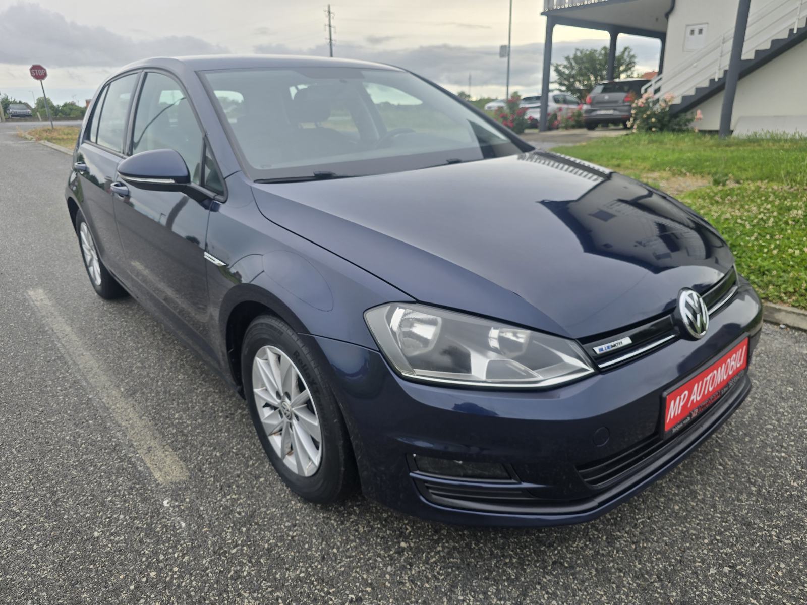 VW Golf 7 1,6 TDI-2015gd.md-NAVIGACIJA-110ks-6brzina,klima,KARTICE, fotografija 4