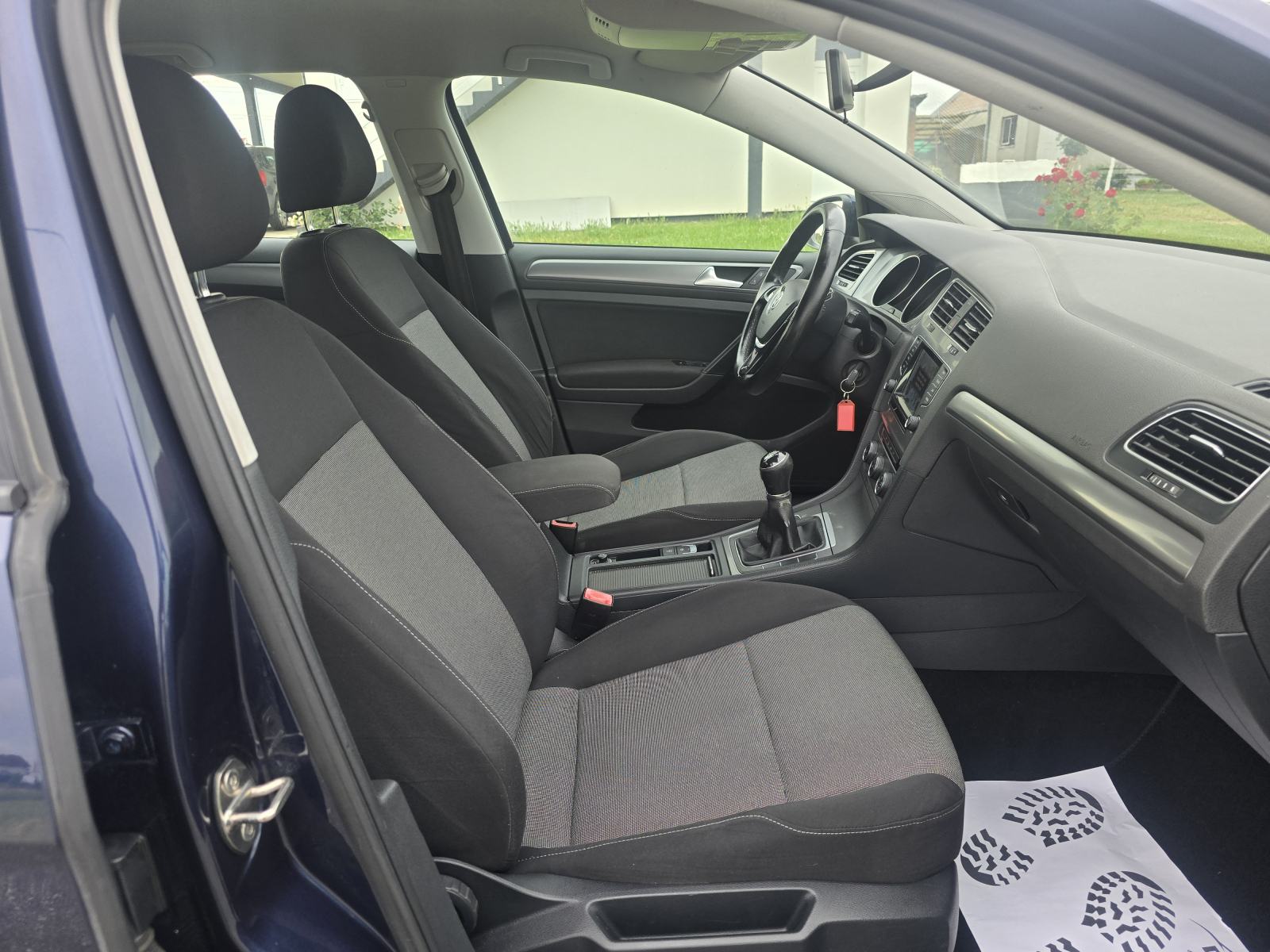 VW Golf 7 1,6 TDI-2015gd.md-NAVIGACIJA-110ks-6brzina,klima,KARTICE, fotografija 10